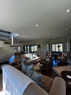 Acacia House - 5