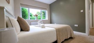 Luxury Hot Tub Retreat Sleeps 6 - 6