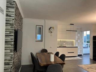Golden Stay Apartment - 2