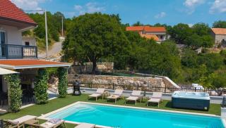 Villa Adrion Terra – Tranquil Nature Retreat - 3