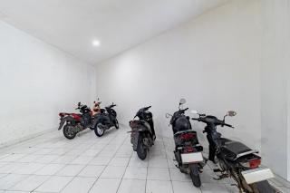 RedDoorz at RSUD Cengkareng - 5