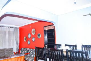 Larry Homestay - 3