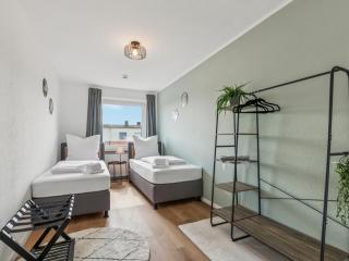 Apartment 90qm, 3BR, Balkon, Nähe Phantasialand - 2