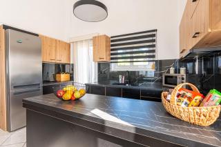 Villa Ventus, 40sqm private pool & hot tub! - 6