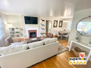 Charming 2 BR 1 BA with outdoor patio and grill close to downtown - 0
