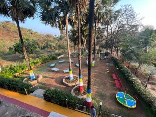 Mountain Bliss Villa Gorai - 4