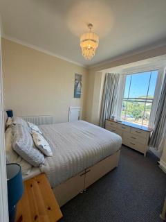 Gull Rock, close to Tunnels Beach & Harbour with Parking - 9