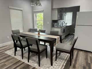 2BR Cozy Retreat Near Short North - 4
