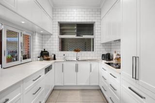 Aurora House - Heritage-style meets City Convenience - 1