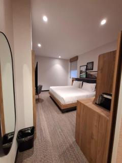 Hampton by Hilton Monterrey Tecnológico - 4