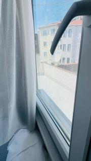 Spacious terrace, air-conditioned, cute 1 room - 9