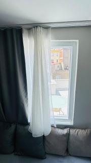 Spacious terrace, air-conditioned, cute 1 room - 1