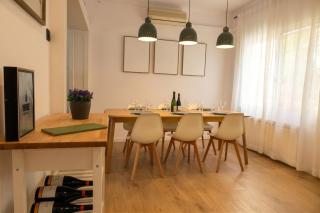 Family Home 3 mins Walk Beach & Village - 6