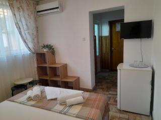 Pensiunea Casa Johnelly - 1