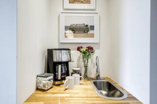 Luxury Barndo 2AN Europe Style Farm Stay Chickens - 5