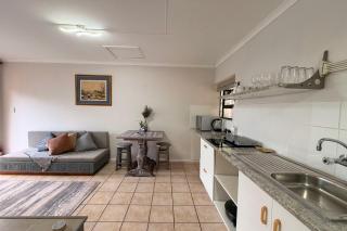 Guinea's Nest - 2
