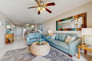 Coastal condo with Sound and Gulf views washer and dryer Wifi - 7