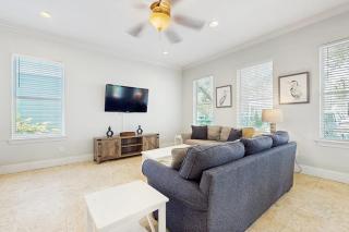 Gorgeous multi-level home with pool hot tub & two balconies - dog-friendly - 6