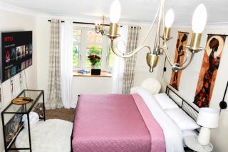 A Room in 4 Bedrooms Home at 34 Forge - 0