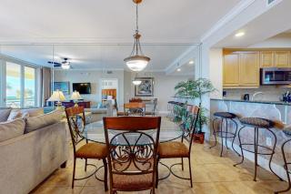 Gulf Front 4BR w Balcony Pool Hot Tub & W&D - 5