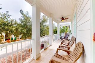 Snowbird-friendly home in gated community with hot tub pool balcony & grill - 8
