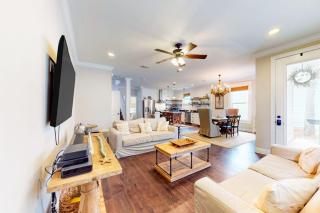 Snowbird-friendly home in gated community with hot tub pool balcony & grill - 6
