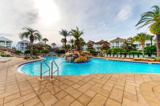 Snowbird-friendly home in gated community with hot tub pool balcony & grill - 9