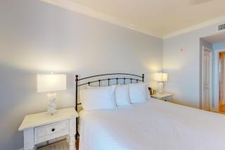 Gulf Front 3BR Condo with Pool Hot Tub and Washer&Dryer - 1