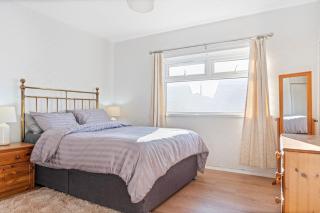 Spacious home in Ryhope - free parking - 4