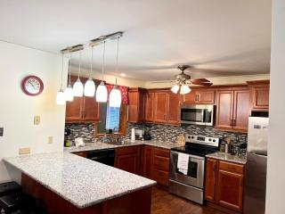 Cheerful 3 bedroom chalet with fireplace - 8