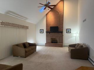 AEQ Luxury House 1 - 8