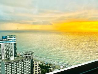 HappyRent Orbi block C Sea & Mountain view - 0