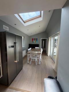 Cosy Triple Room Dublin South 1 - 5