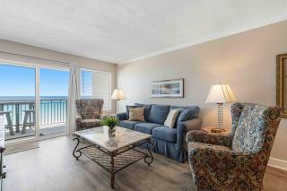Updated beachfront condo with beach setup - quick drive to entertainment - 9