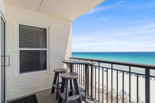 Updated beachfront condo with beach setup - quick drive to entertainment - 8