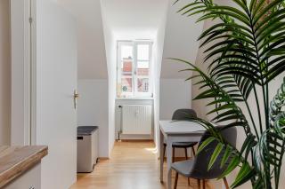 Schlossberg Panorama Studio - 1 BR & Lift & Free Parking by HERO HOMES Graz - 8