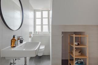 Schlossberg Panorama Studio - 1 BR & Lift & Free Parking by HERO HOMES Graz - 4