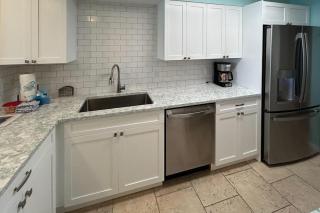Cozy Gulf-front home with amazing views seasonal beach service-close to dining - 2
