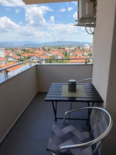 Reni Apartments - 6