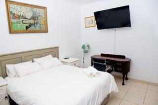 Stylish 2-Bed Garden Apartment in Marlborough - 2388 - 5