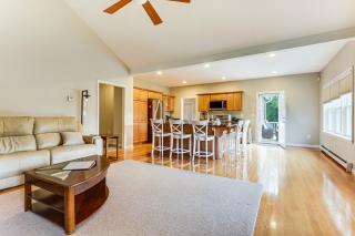 White Mountains Group Getaway w/ Private Hot Tub - 2