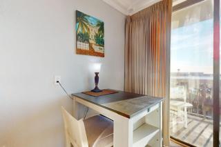 Cozy studio condo with water views pools & amazing location - 4