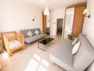 Unique Apartments - 3 Min to the Beach - 4