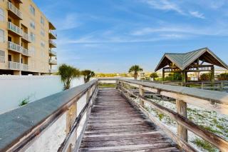Palm Court Yacht Club 312 - Gorgeous condo with shared pool private laundry and sound views - 8