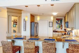 Palm Court Yacht Club 410 - Waterfront condo with balcony pool hot tub central AC & washer&dryer - 2