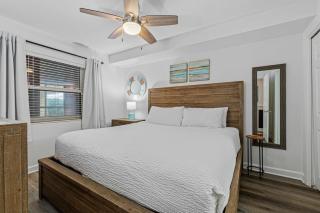 Oceanfront Condo with Shared Pool & Hot Tub Ocean View & Private Washer&Dryer - 6