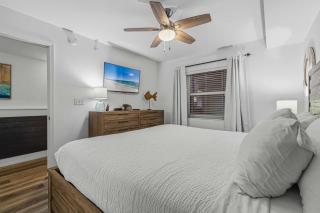 Oceanfront Condo with Shared Pool & Hot Tub Ocean View & Private Washer&Dryer - 4