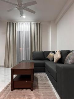 The Upstairs House Pool & Perfect Location - 9
