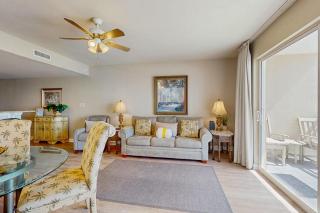 5th Floor Condo w Steps From The Gulf Restaurants Minutes Away - 7