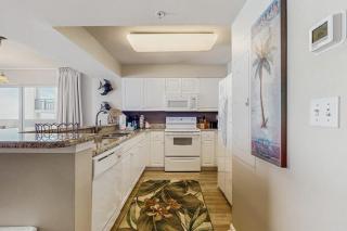 5th Floor Condo w Steps From The Gulf Restaurants Minutes Away - 3